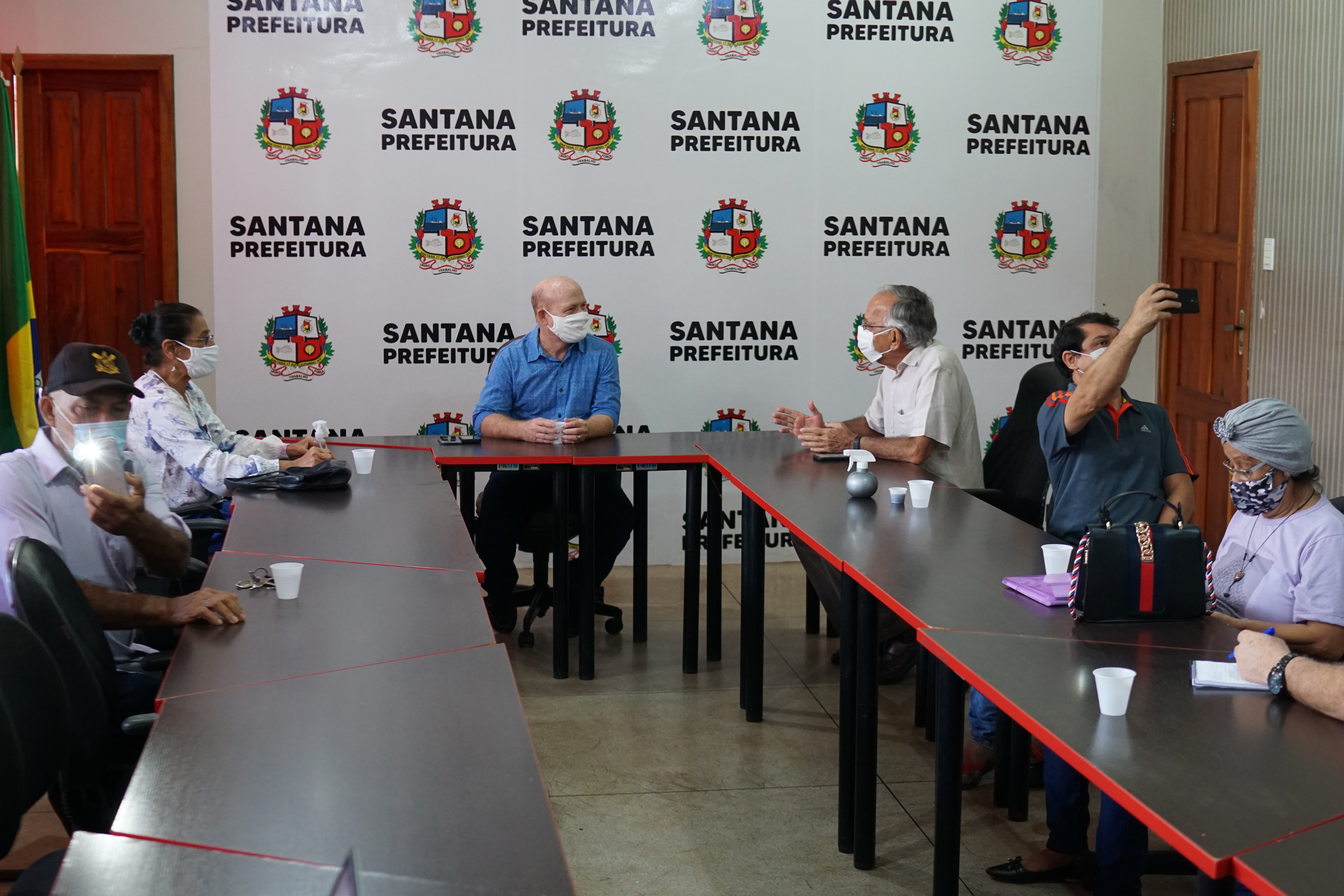 Cooperativistas de Santana e lideranças políticas solicitam veículos para logística de produtos e trabalhadores