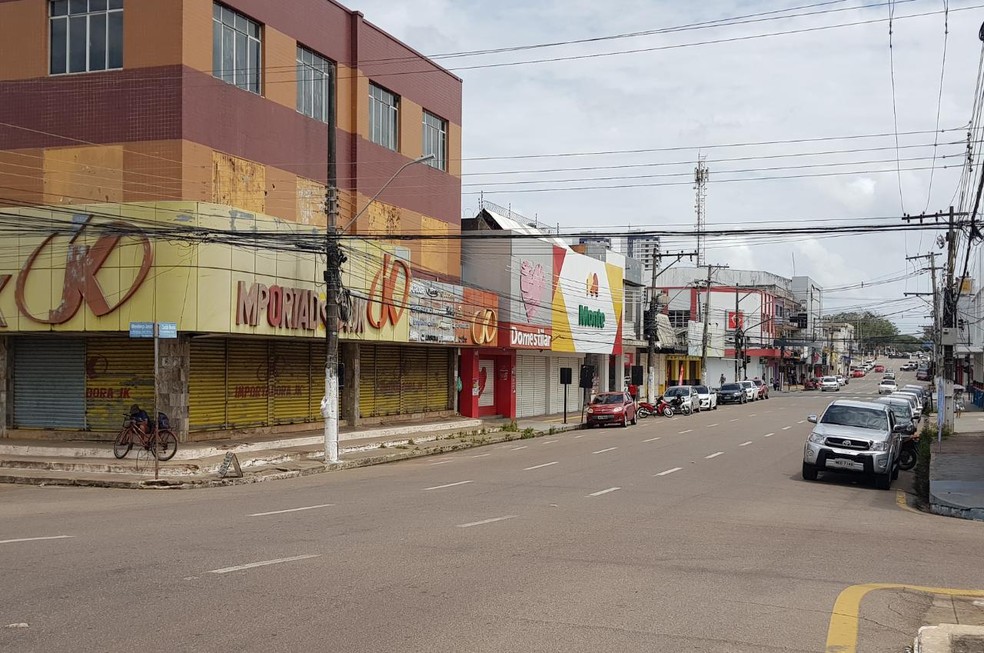 AP prorroga medidas restritivas e estende funcionamento de supermercados; veja horários